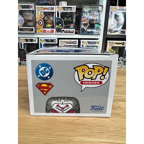 NEW IN HAND LIMITED EDITION METALLIC Brainiac Funko Pop #574 DC Superman Krypton - Picture 5 of 6